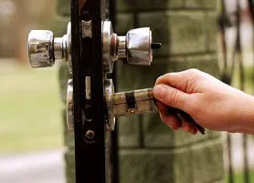 Golden Locksmith Services Jamaica, NY 718-709-0400 Golden Locksmith Services Jamaica, NY 718-709-0400 - 13-Re-Key-Locks