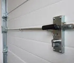 Golden Locksmith Services Jamaica, NY 718-709-0400 - 9-Garage-Door-Locks